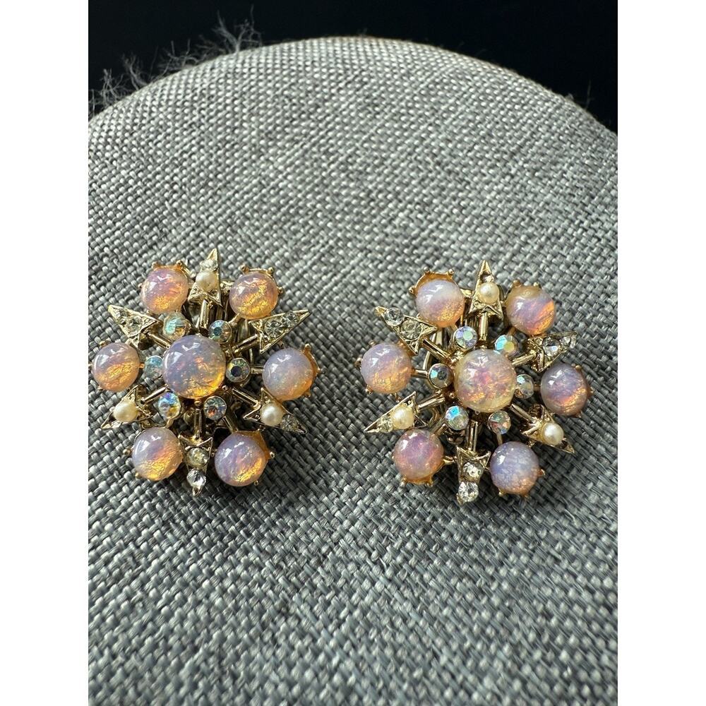 Lisner Pink Fire Opal Pearl Rhinestones Gold Tone Clip On Mid-Century Earrings